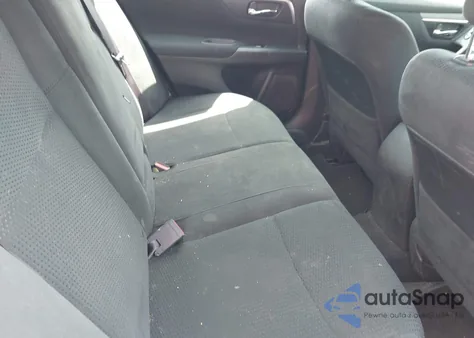 2015 Nissan Altima 2.5/2.5 S/2.5 Sl/2.5 Sv z USA, uszkodzony, nr VIN 1N4AL3AP3FC232582